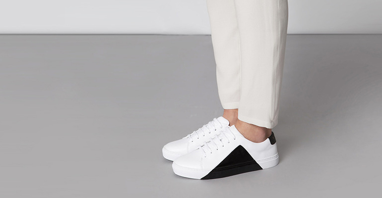 White and Black Casual Shoe Image 2